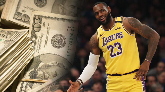 Lakers Basetkball LeBron James, Pile of Money