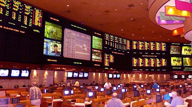 Las Vegas Sportsbook Screens and Seating