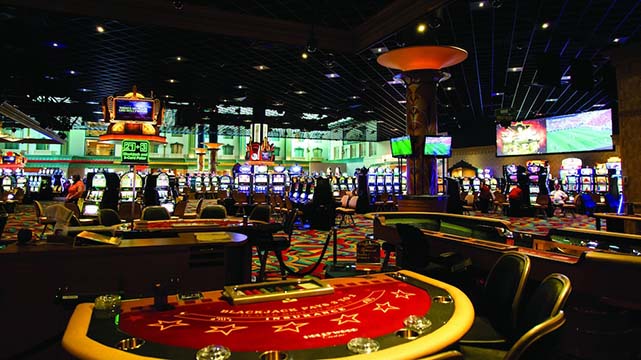 Resorts Casino Tunica Mississippi Roulette Chip Magenta Set of 4 