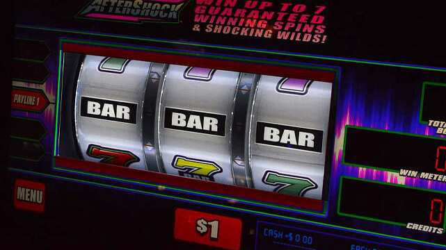 Royal reels slot machine online