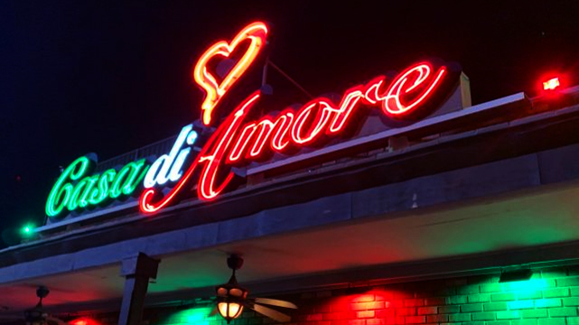 ป้ายด้านนอกของร้านอาหาร Casa di Amore Las Vegas