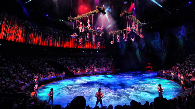 การแสดง House of Dancing Water ในมาเก๊า