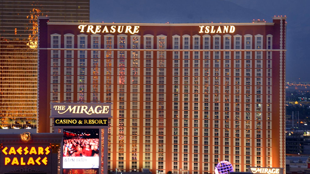 ด้านนอกของ Treasure Island Las Vegas