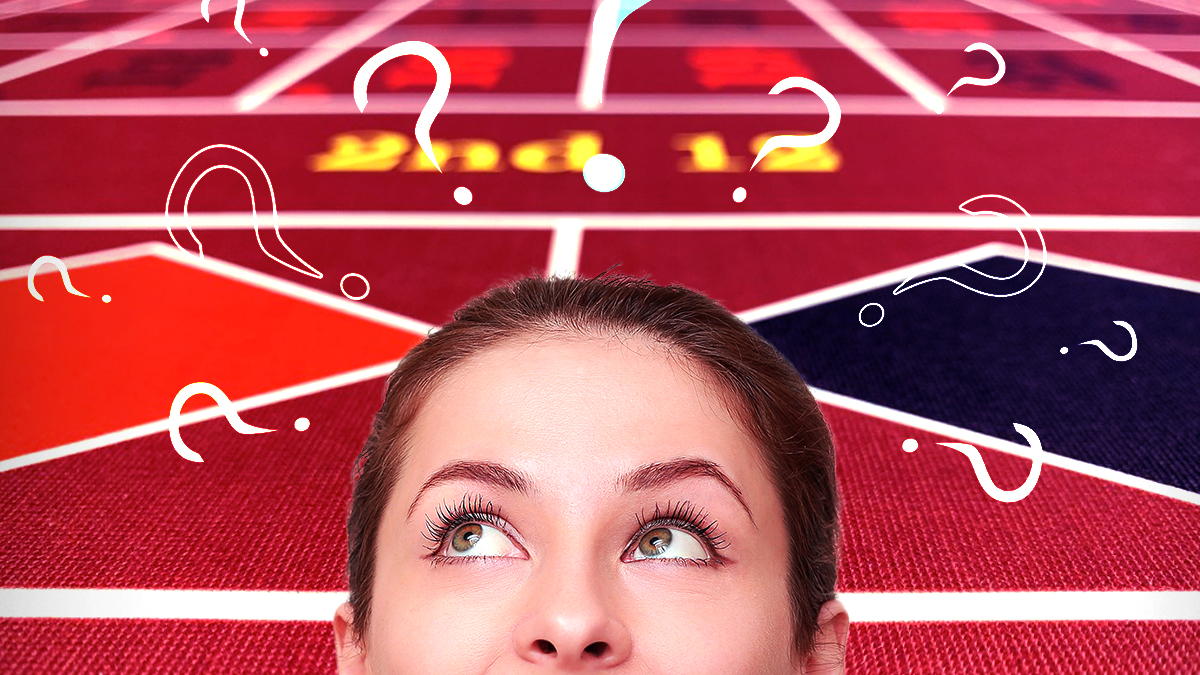 Wanita Berpikir Dengan Tanda Tanya dan Latar Belakang Meja Roulette