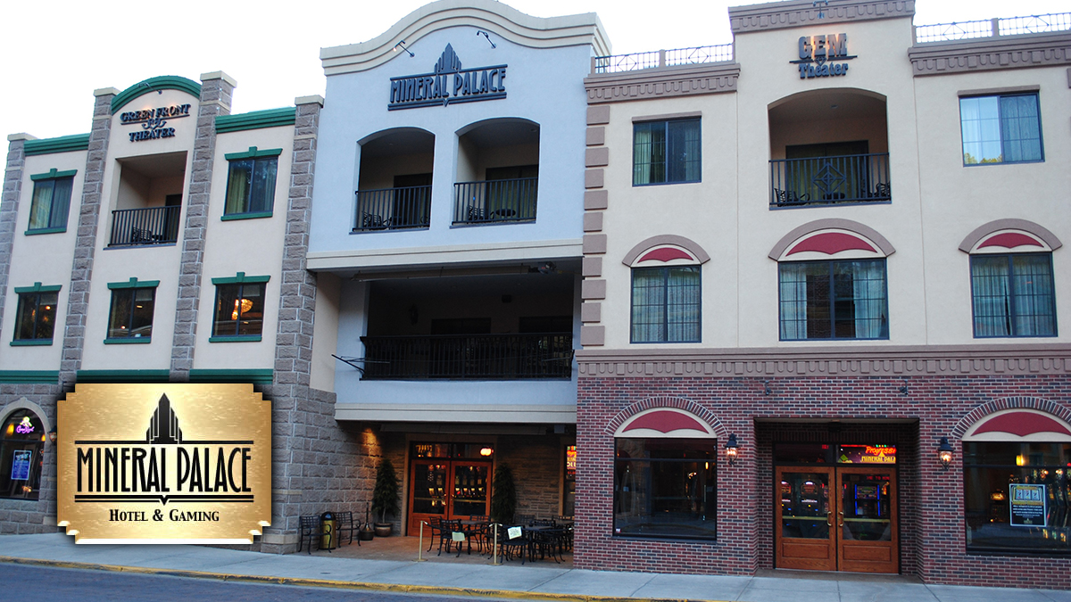 Mineral Palace Hotel & Gaming Front Entrance